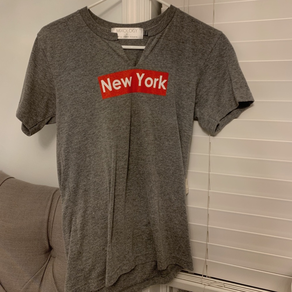 ‘New York’ V-Slit T-Shirt